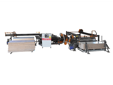 Servo system unmanned edge sawing machine