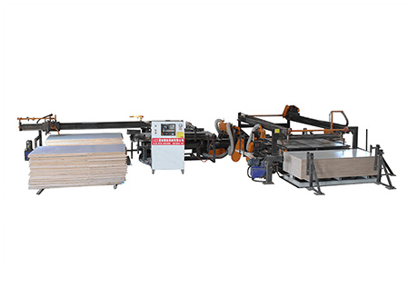 Servo system unmanned edge sawing machine